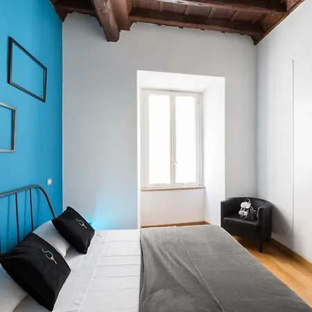 A World Aparts - 87 Boschetto *