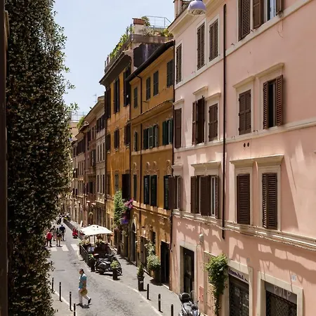 A World Aparts - 87 Boschetto